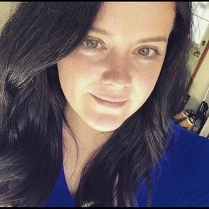 Meet your Posher, Leanne